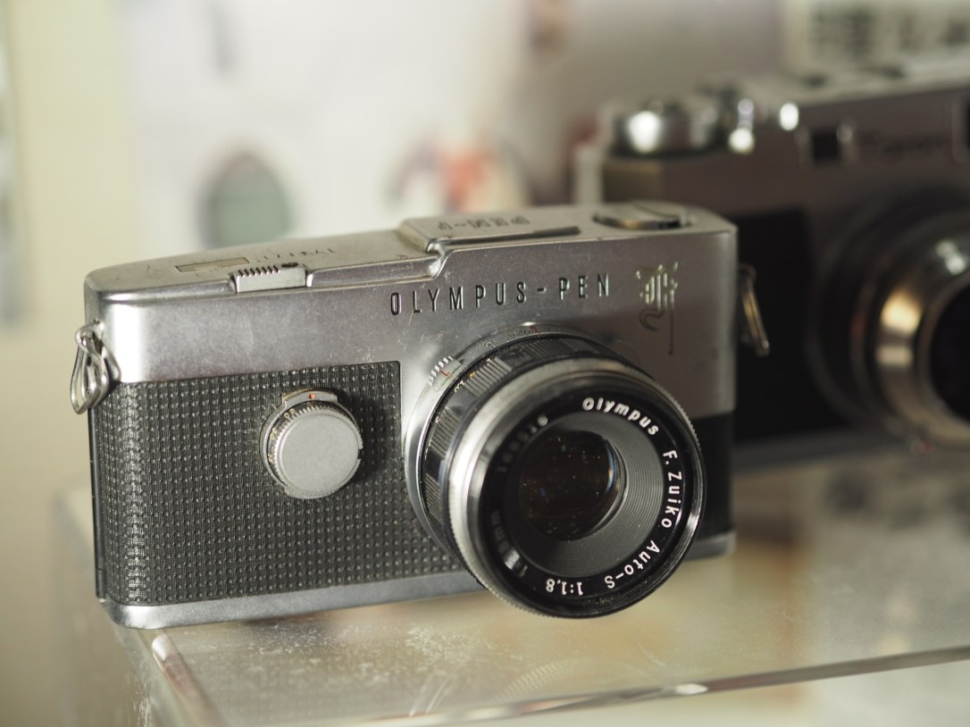 OLYMPUS DIGITAL CAMERA